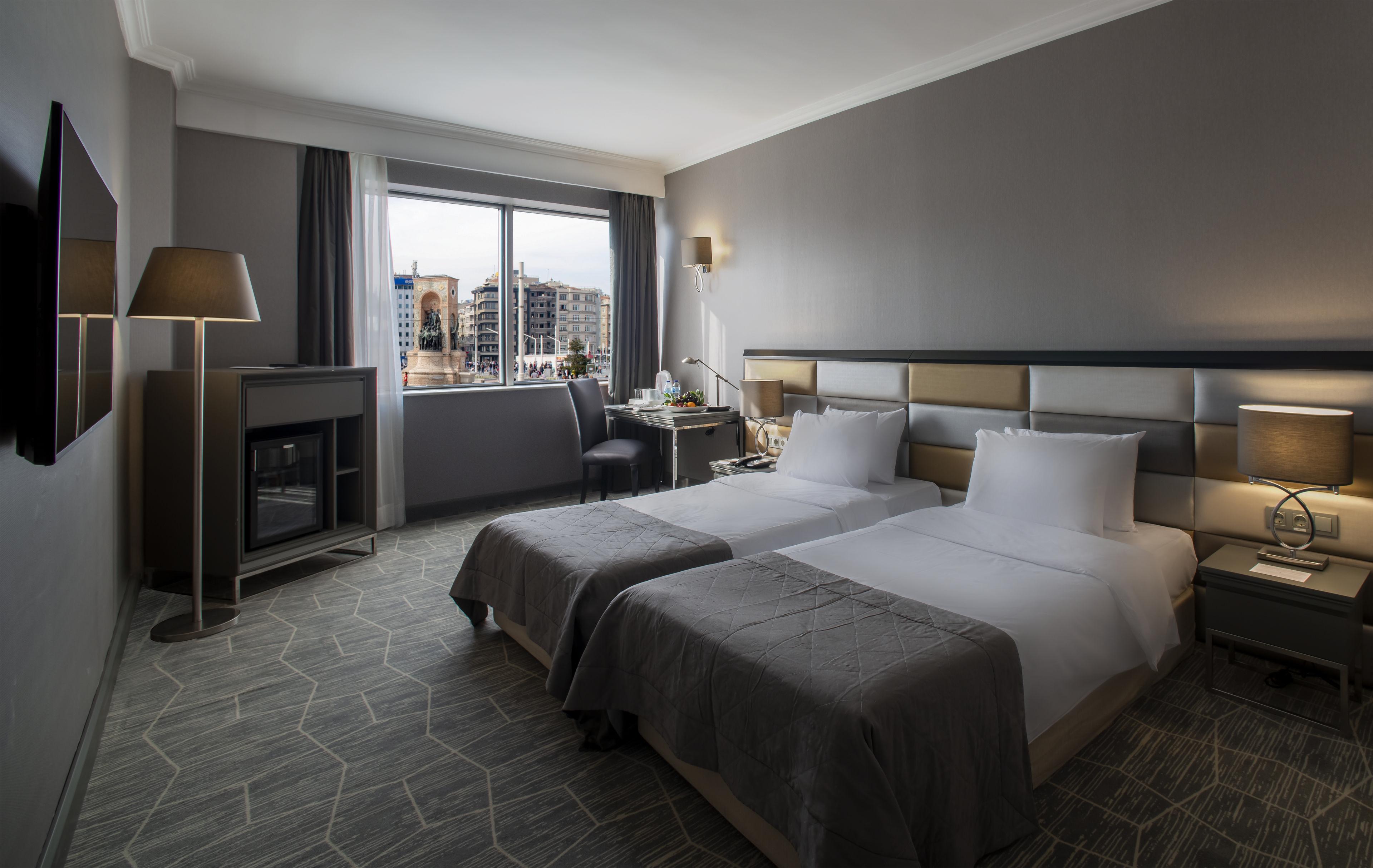 Taksim Square Otel 4*