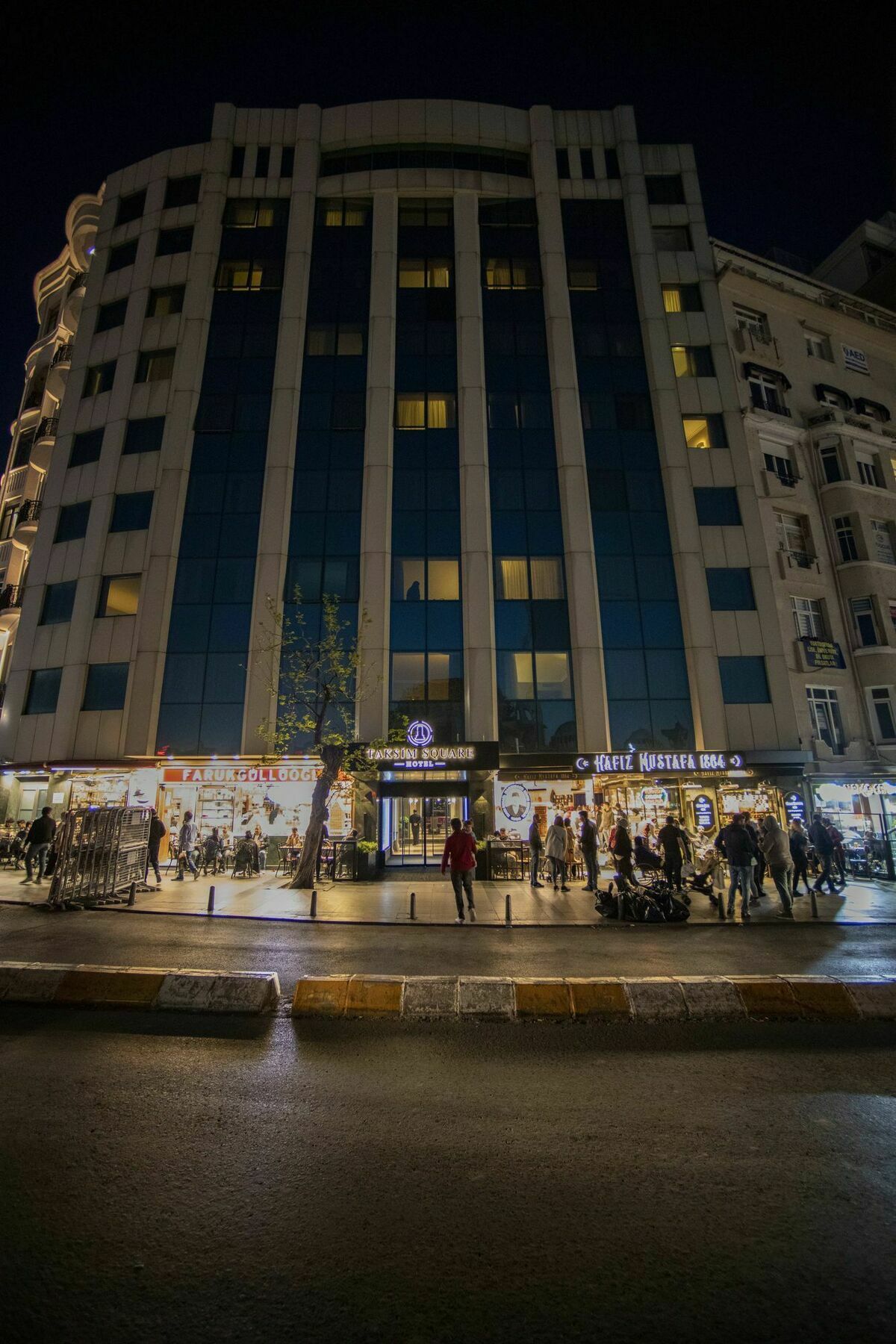 Otel Taksim Square 4*